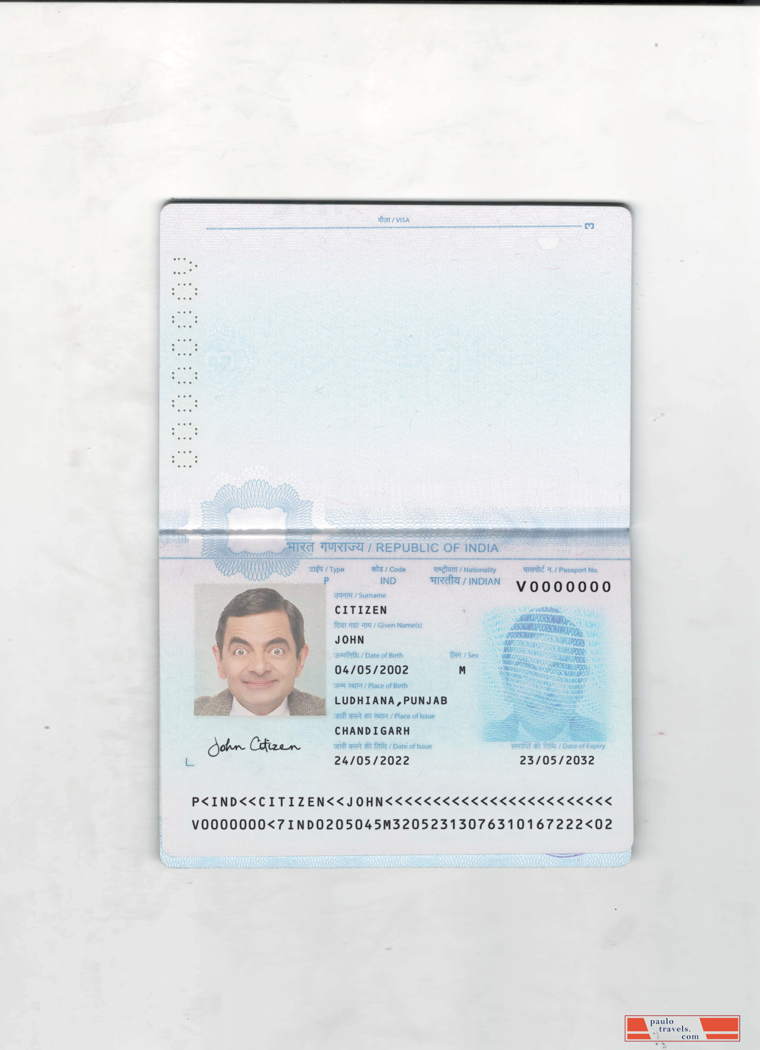 India passport 2022 present 2 pages page 1 PSD template